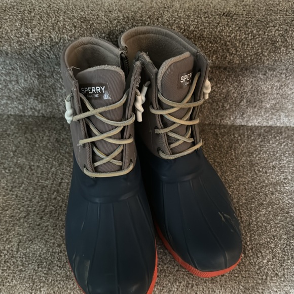 Sperry duck boots, women’s size 8. Orange, blue, and light brown in color, worn. - Picture 3 of 8